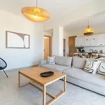 La #2 *